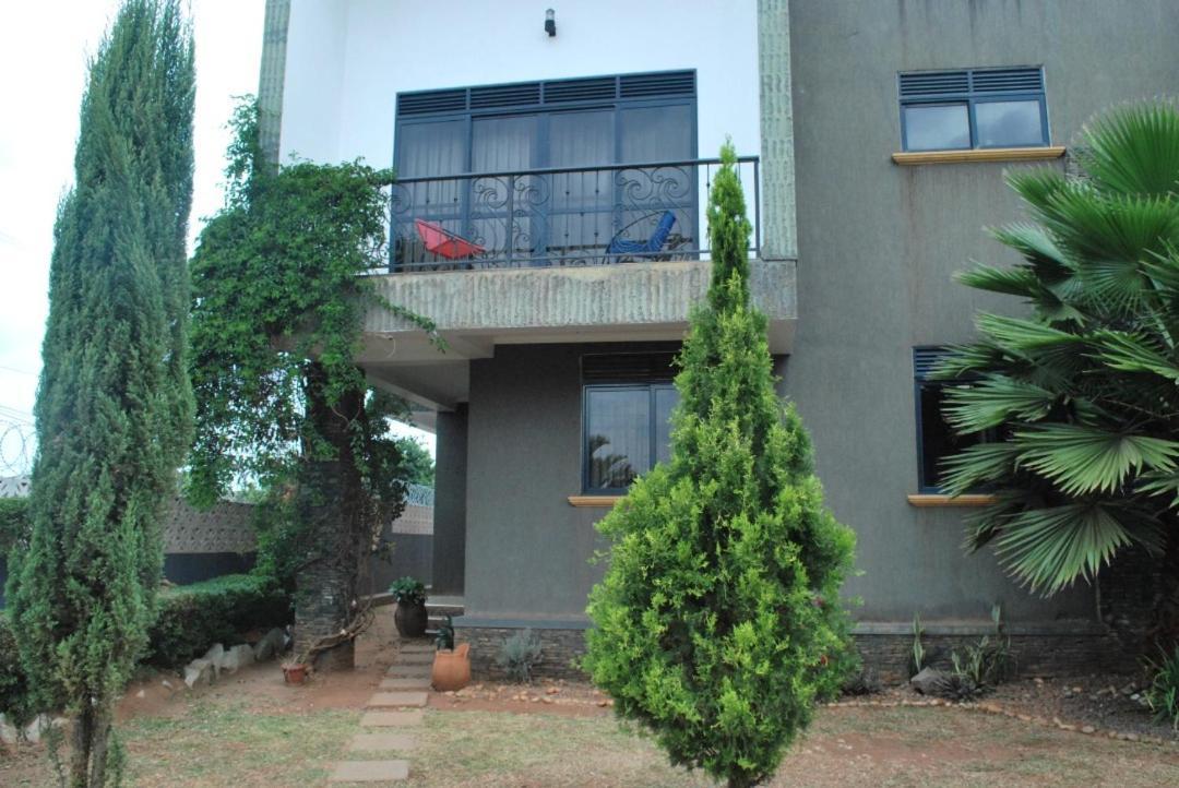 Jacuzzi City Home Kampala Exteriér fotografie